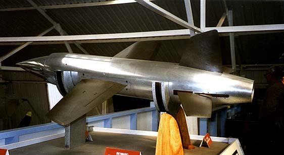 A model of the M.52 on display at the museum